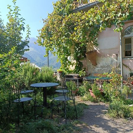 La Capinera Bed & Breakfast Muggio ภายนอก รูปภาพ