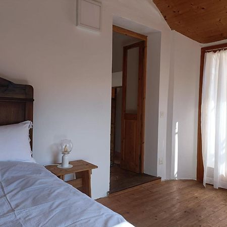 La Capinera Bed & Breakfast Muggio ภายนอก รูปภาพ