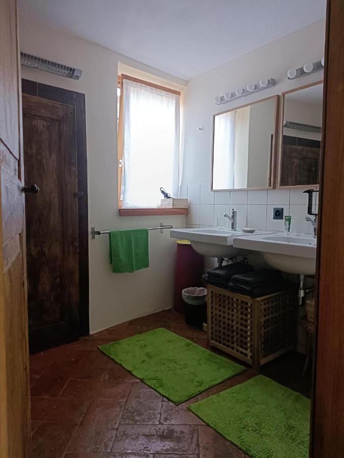 La Capinera Bed & Breakfast Muggio ภายนอก รูปภาพ